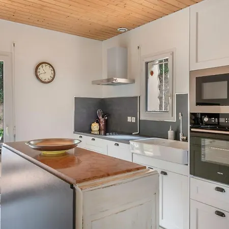 Holiday home Maison Dune Et Foret A 100m De La